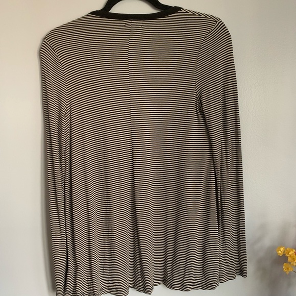 Women’s Old Navy striped Open-Front top - size small - Picture 2 of 9